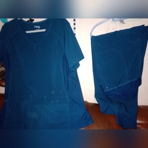 Teal Cherokee Iflex scrub set